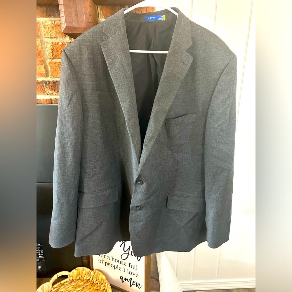 Men’s Suit Jacket 50R Gray Color Two Button Apt 9 Regular Fit NWOT